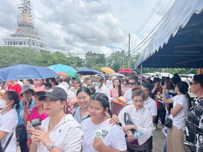 กฐินสามัคคี ร่วมบุญใหญ่สร้างพระมหาธาตุเจดีย์ วัดโพสพผลเจริญ